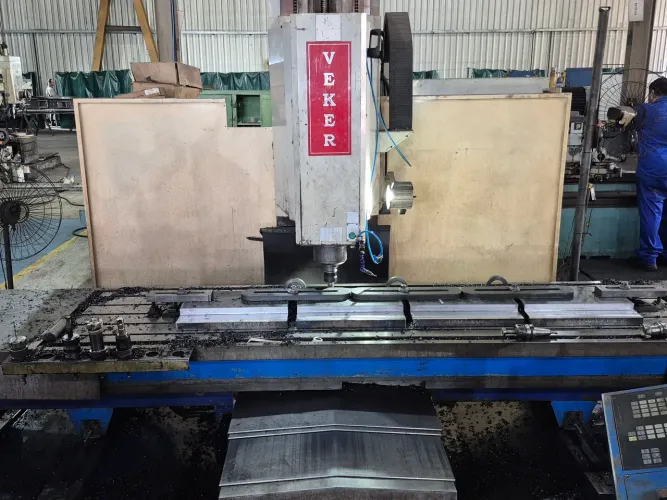 Fresadora Cnc veker 2500 mm