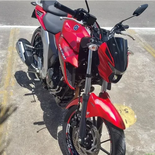 YAMAHA FZ 25 