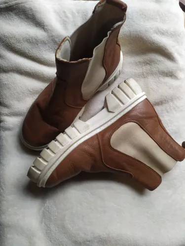 Bota de couro Tratorada 37
