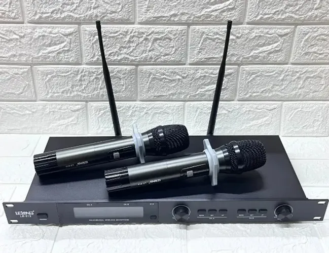Microfone Uhf Digital Multifrequencia Duplo Uhf Le-913