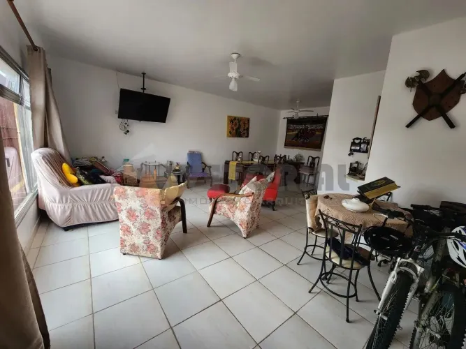 Casa com 5 dormitórios à venda, 211 m² por R$ 690.000,00 - Martim de Sá - Caraguatatuba/SP