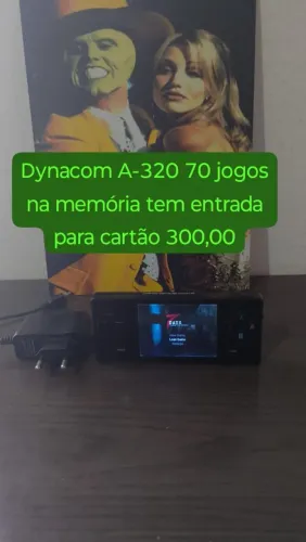 Dynacom A-320 com 70 jogos e entrada para cartão