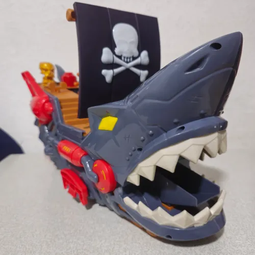 Navio Pirata de Brinquedo - Shark Attack