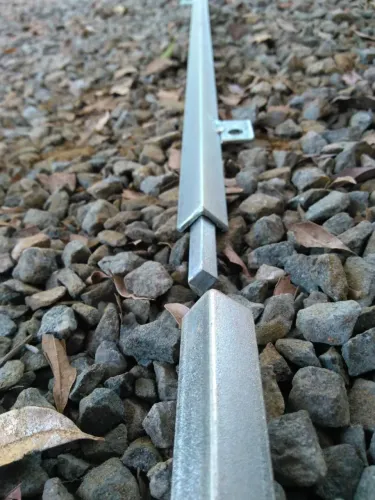 Trilho galvanizado para portão de correr 