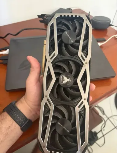 RTX 3070Ti (Equivalente a 5070 em FPS Bruto)