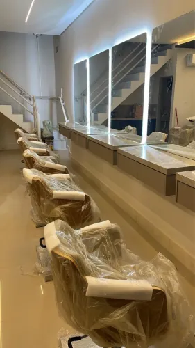 Cadeira para salão + espelhos, bancadas e gaveteiro