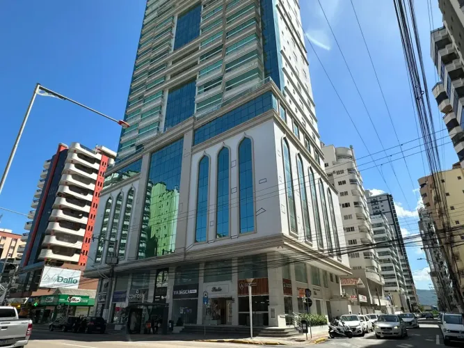 4 Suites 3 vagas Mobiliado na Meia Praia - Itapema - SC