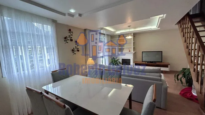 Apartamento Reformado Duplex no Condomínio Chácara do Sans Souci  Braunes com 103m², 3 qua