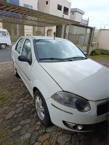 Fiat Siena ELX 1.4 MPI Fire Flex 8V 4P 2010