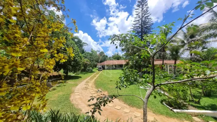 Imóvel para venda tem 500 metros quadrados com 7 quartos em Nova Califórnia - Juiz de Fora