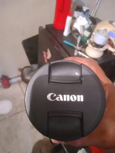 Vendo Lente para Câmera fotográfica Profissional Canon.