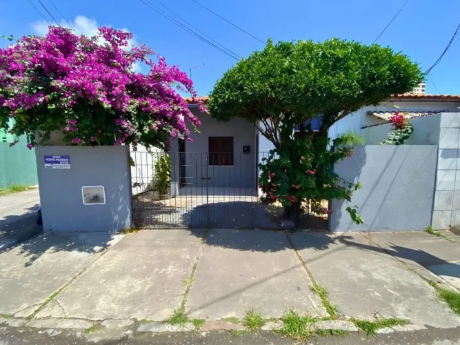 Casa com 2 dormitórios para alugar, 70 m² por R$ 1.113,60/mês - Itaperi - Fortaleza/CE