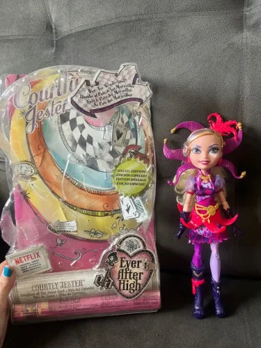 Boneca Courtly Jester | Ever After High