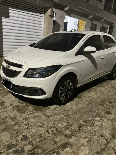 Chevrolet Onix Hatch LTZ 1.4 8V Flex Power Mec. 4P 2015