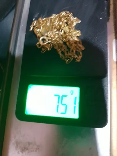 Vendo um cordão de ouro 70 ctm 7.5gramas