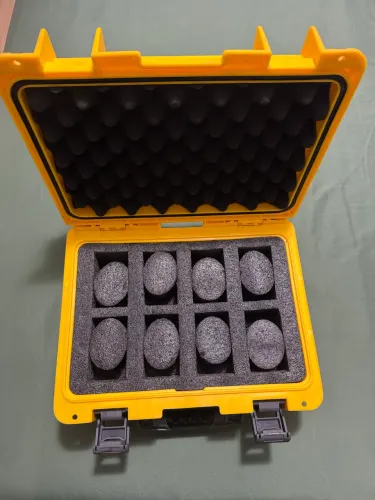 MALA / CASE RÍGIDO INVICTA COM ESPUMA INTERNA - SUPER RESISTENTE
