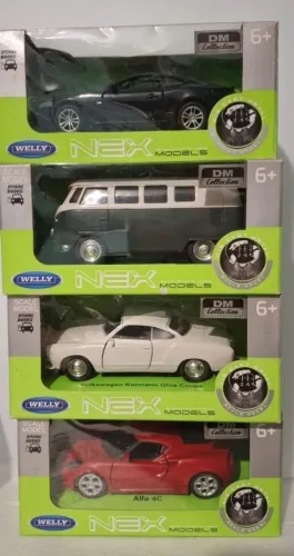 Miniaturas 1/43 Carrinhos ( 12 cm)