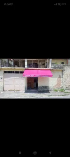 Toldo 2,5 x 1,50 pouco tempo de uso
