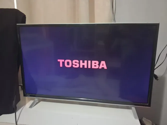 Tv Toshiba 32" Led