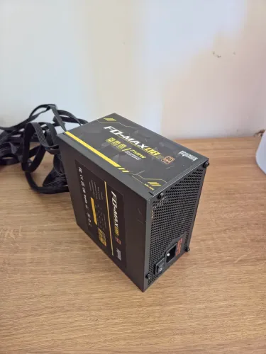 Fonte Gamer 750W Full Modular