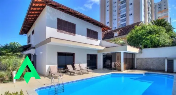 Casa de 4 dormitórios à venda por R$ 2.200.000,00 - Bairro itoupava Seca - Blumenau/SC