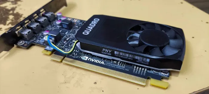 NVIDIA Quadro P1000 4GB PNY - Profissional CAD/3D - 4 Mini DP