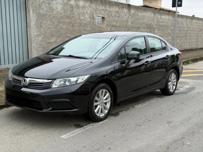 Honda Civic Sedan LXS 1.8/1.8 Flex 16V Aut. 4P 2014