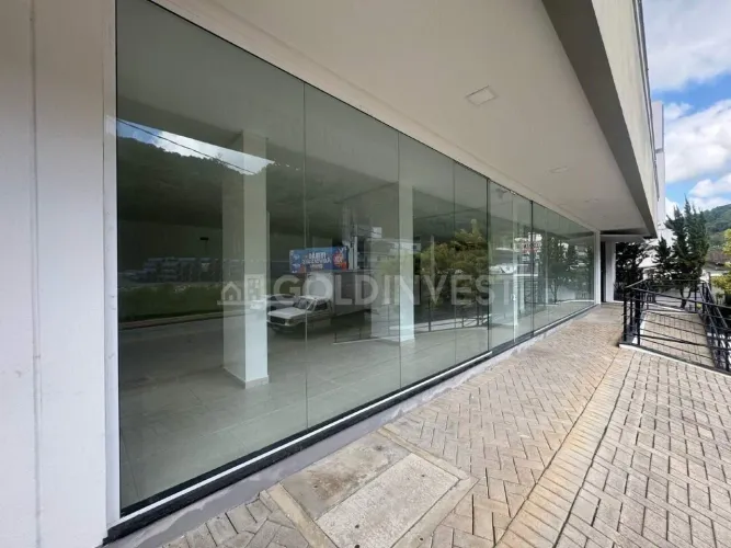 Sala comercial com 160m² no bairro Guarani!!!
