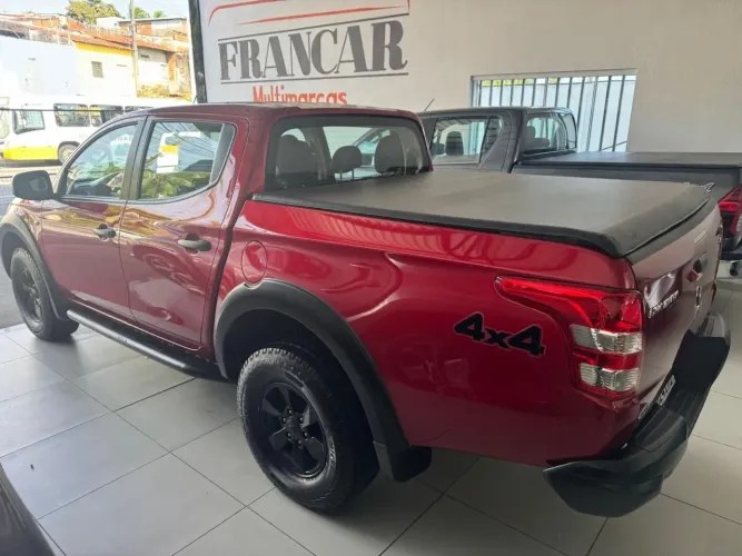 Mitsubishi L200 Tri. Outdo. GLS 2.4 CD 4X4 Die. AUT 2022