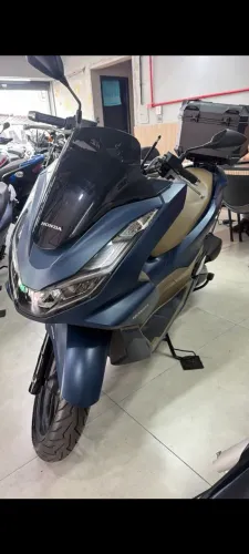 Honda PCX DLX Extremamente nova