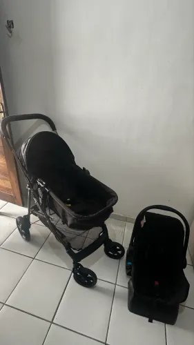 kIT Carrinho e Bebê  conforto Napoli + Base para Carro Galzerano