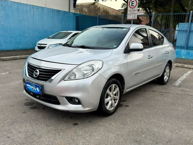 Nissan Versa SL 1.6 16V Flex Fuel 4P Mec. 2012