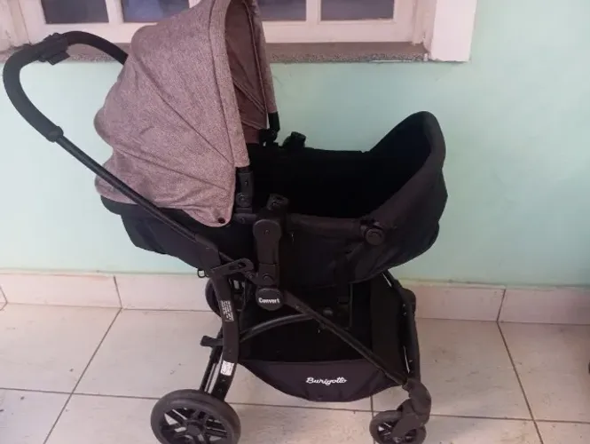 Carrinho Burigotto Convert - Semi Novo em excelente estado, pouco uso, modelo Moisés
