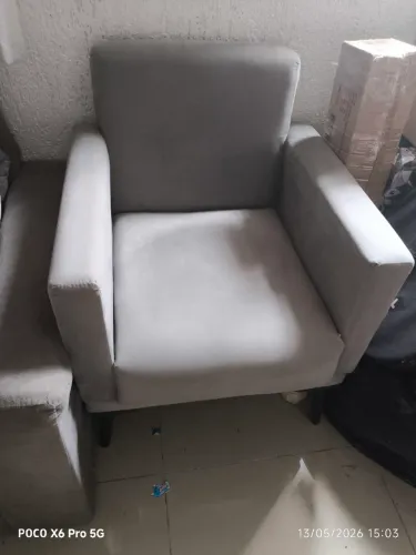 Vende-se por motivo de viagem