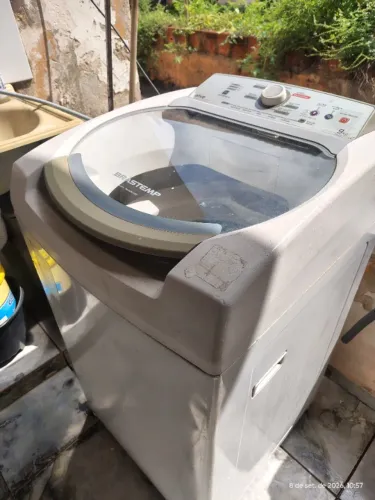 Máquina de Lavar 9kg