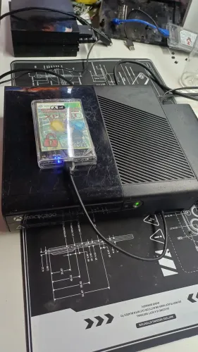 Xbox 360 Super Slim Xploit 200 jogos