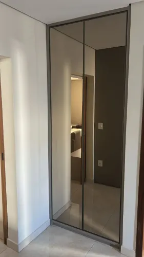 Portas de Espelho para Guarda-Roupa/Closet - 2,50m x 45cm