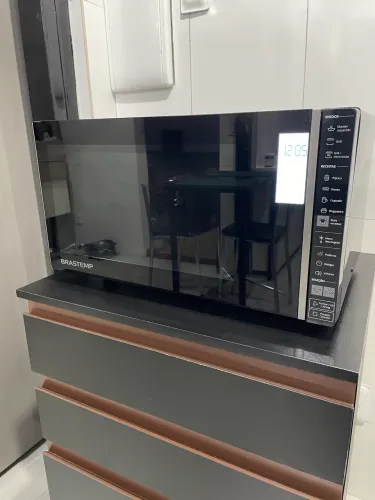 Microondas Espelhado Moderno 32 Litros Preto