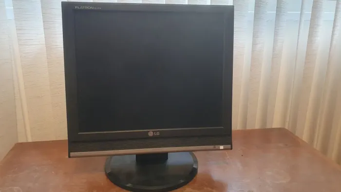 Monitor LG Flatron 17" 