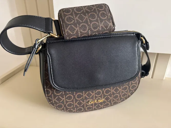 Calvin Klein Bella Novelty Crossbody Feminina