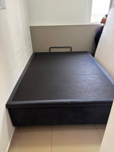 Base cama box casal em perfeito estado