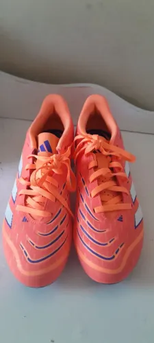 Chuteira Adidas n°38