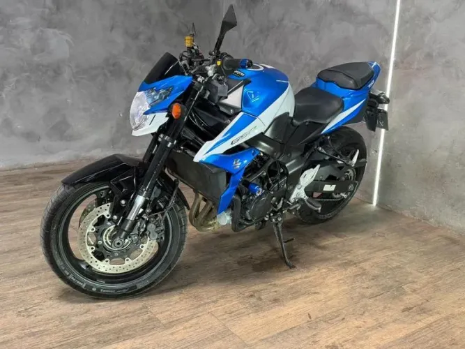 SUZUKI GSR 750 ZA 2016