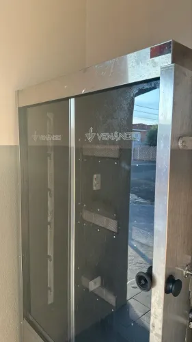 Máquina de assar frango 