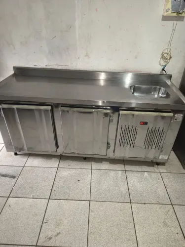Balcão refrigerado c/pia e controladora digital 220v ENTREGO