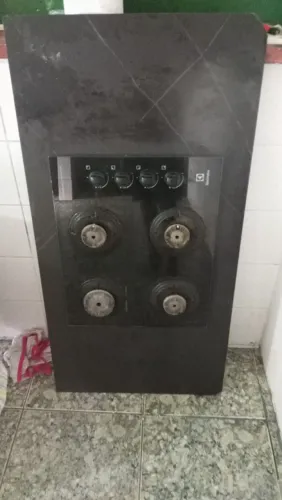 vende-se este fogão 4 bocas elétrico