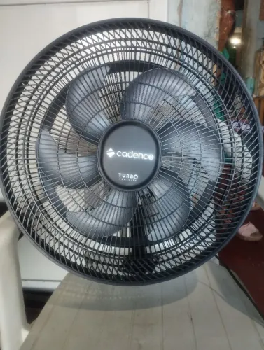 Ventilador de pé
