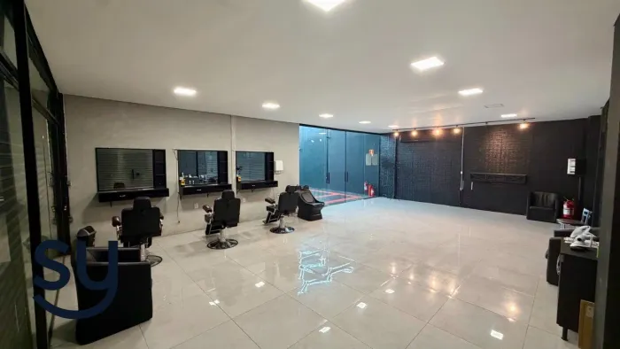 Ótima Loja Comercial para Locação com 360 m² Privativos, no Navegantes em Porto Alegre/RS