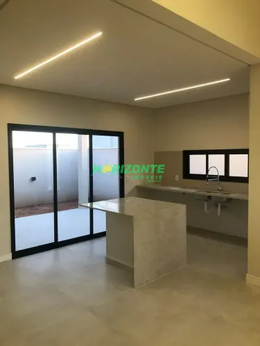 Casa em condomínio fechado à Venda no bairro Floresta, em São José dos Campos - SP