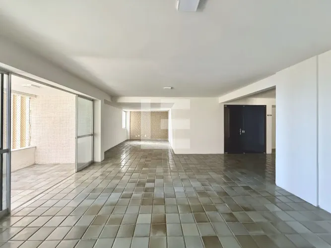 Edf. Bretanha - Apartamento para Locação em Boa Viagem | 220 m² | 3 Quartos | Suíte com Hi